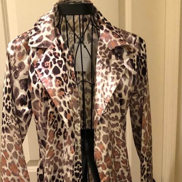 L'Academie Silk Leopard Top - Picture 3 of 3